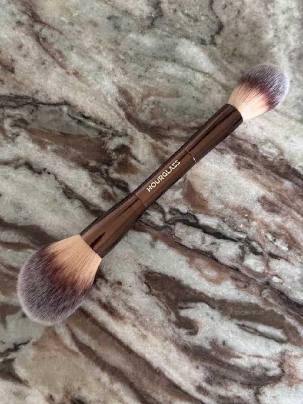 Hourglass Veil Powder Brush